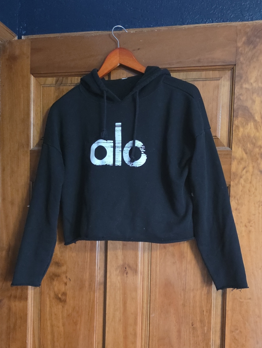ALO Yoga Black Cropped Crew Hoodie with Logo